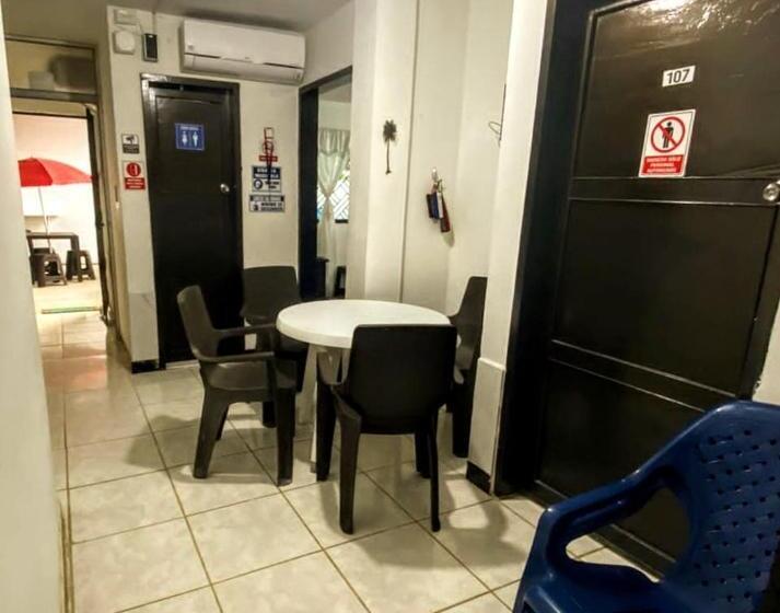 پانسیون Oasis De Tolú