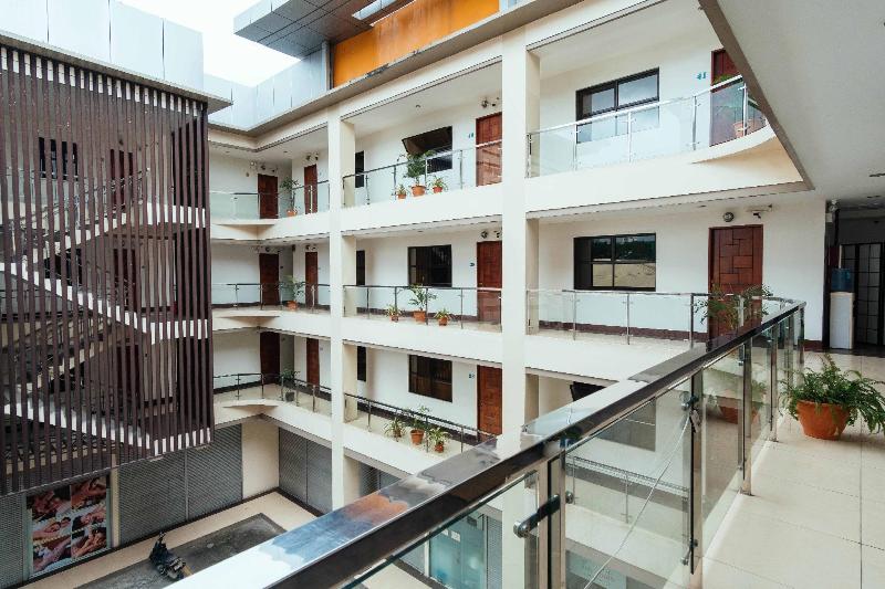 Cămin Reddoorz Plus @ Maria Christina Arcade