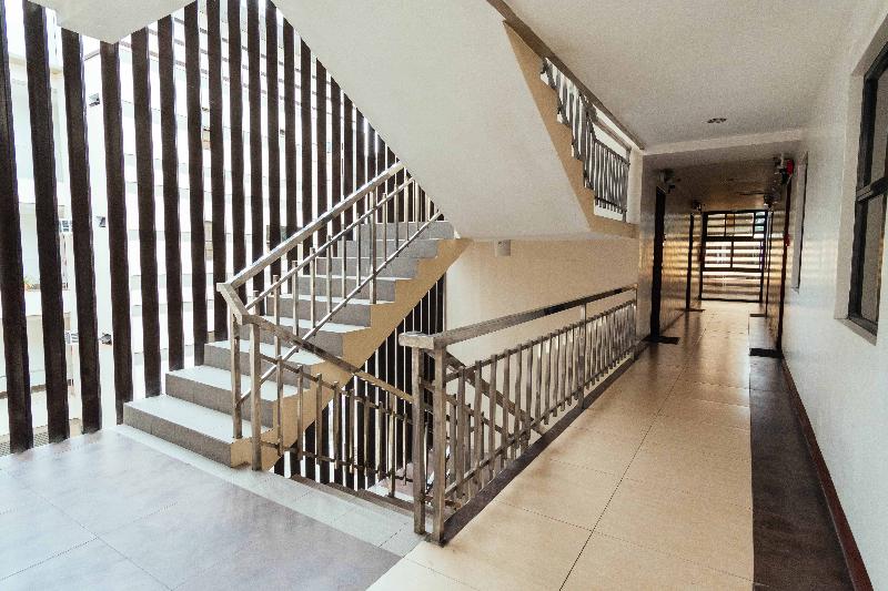 Cămin Reddoorz Plus @ Maria Christina Arcade