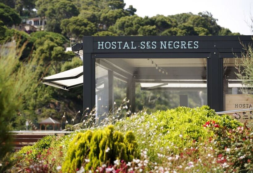 فندق Hostal Ses Negres