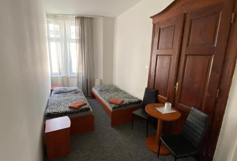 هتل U Betty   Ostrava Centrum