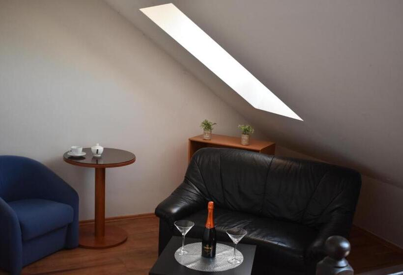 هتل U Betty   Ostrava Centrum