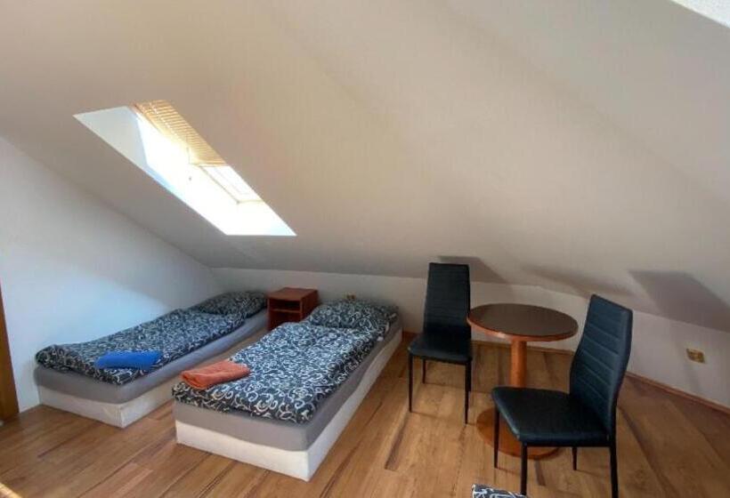 هتل U Betty   Ostrava Centrum