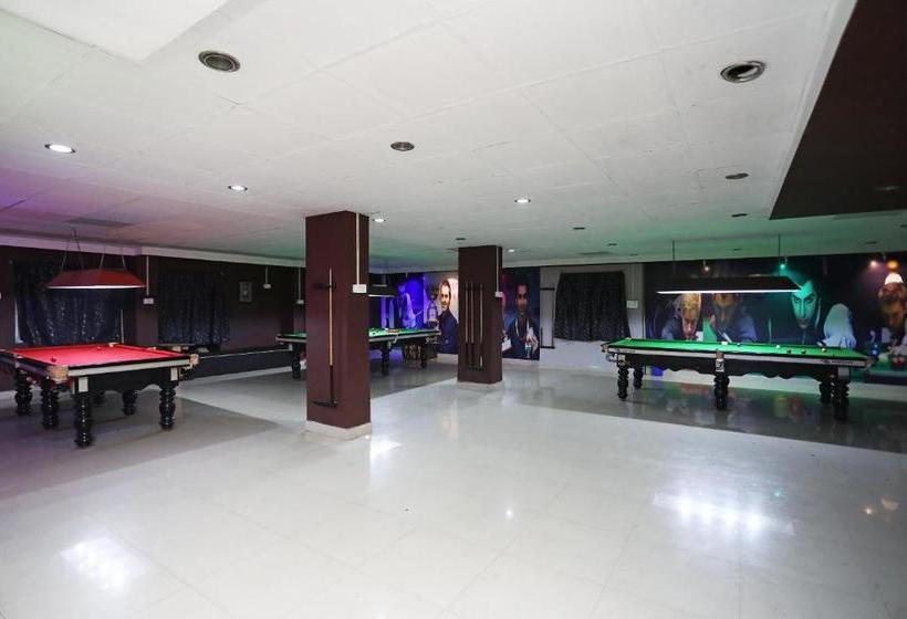 Oyo 22434 Hotel Royal Arya