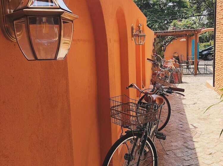 تختخواب و صبحانه The Mansion Hoi An By Minova