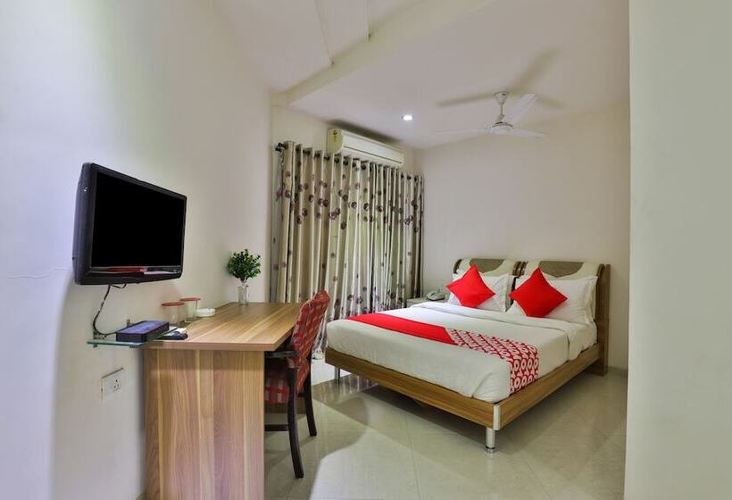 Oyo 23180 Patel Ni Motel