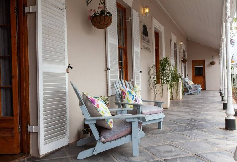 بنسيون The Habit Guesthouse