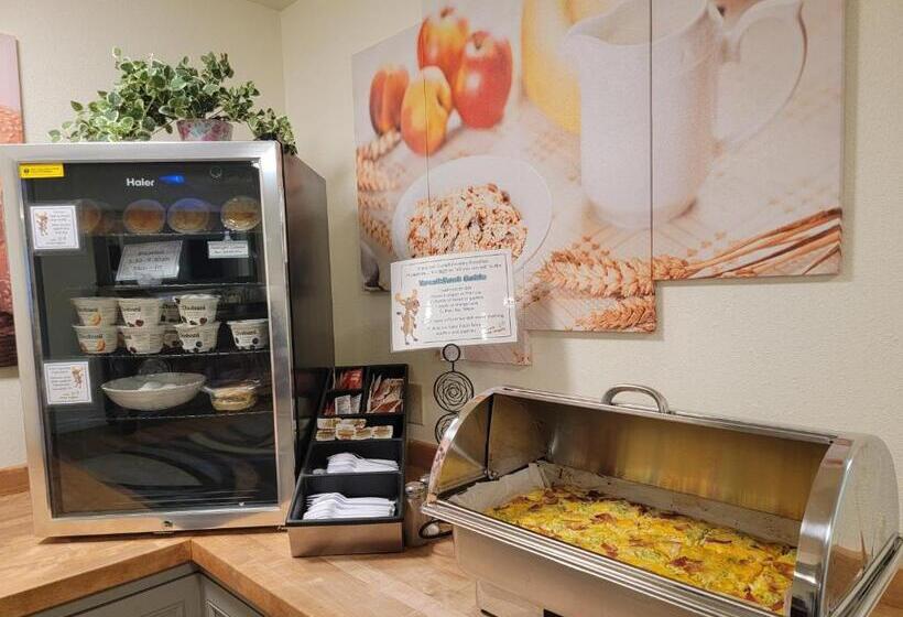 فندق Alaska Country Inn