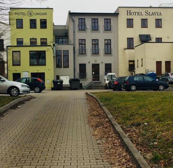 هتل Ungar