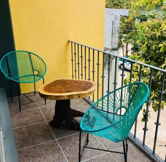 پانسیون Paziflora Hostel