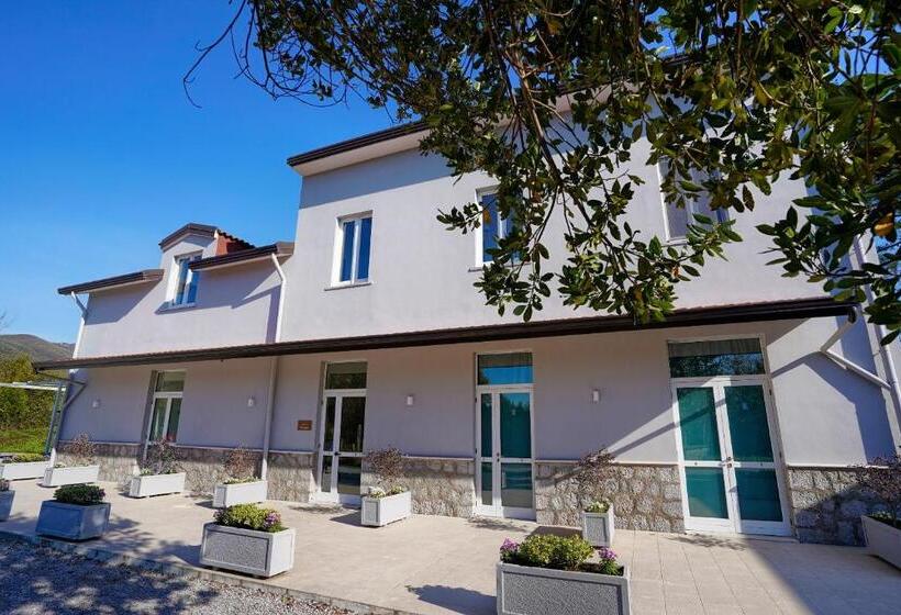 مبيت وإفطار Cascina San Michele