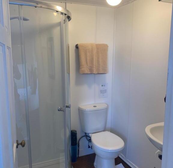 بنسيون White Heather Guest House