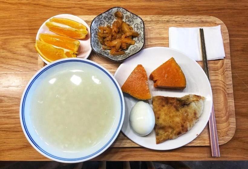 پانسیون Dali Erhai Baishe Seaview Inn