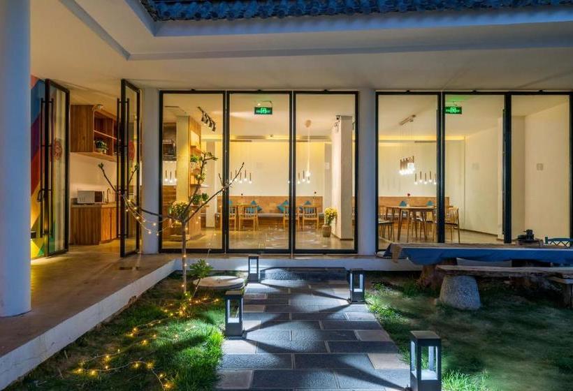 پانسیون Dali Erhai Baishe Seaview Inn