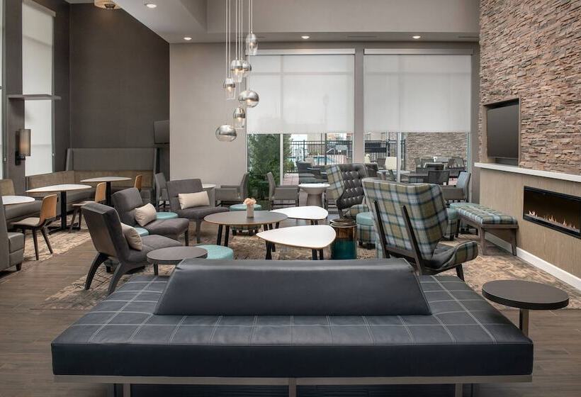Отель Residence Inn By Marriott Modesto North