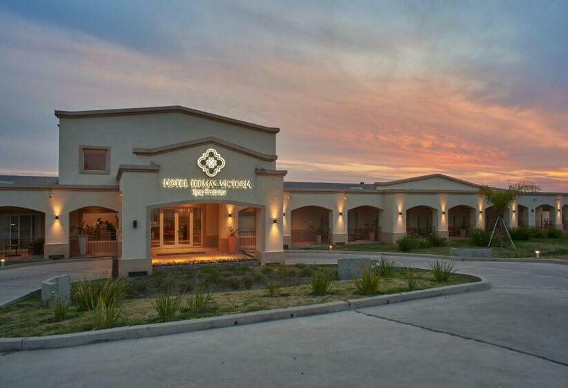 호텔 Termas Victoria Wellness Spa