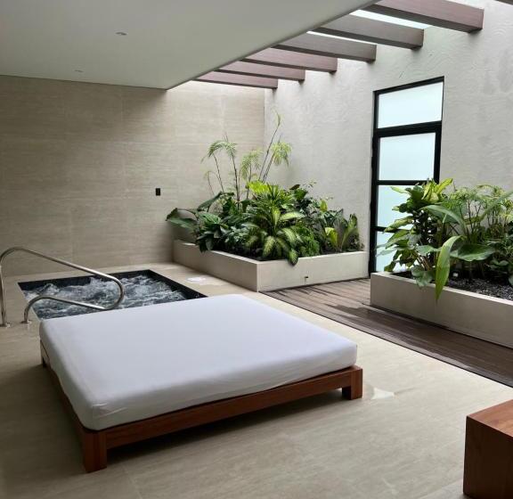 Tucan Resort & Spa