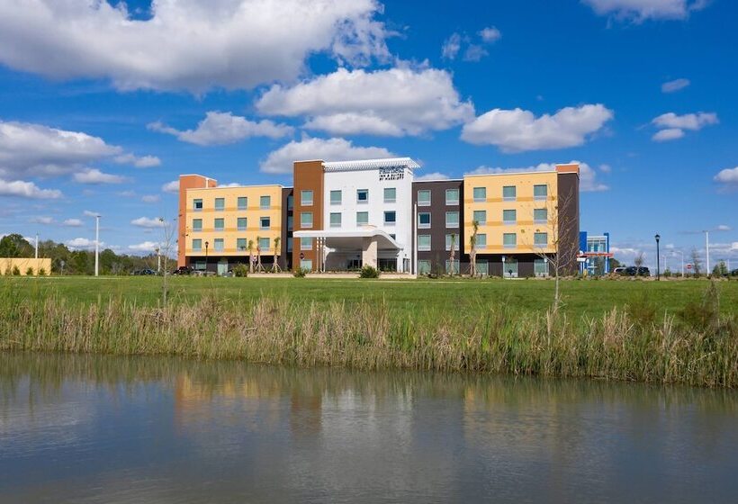 Отель Fairfield Inn & Suites By Marriott Tampa Wesley Chapel
