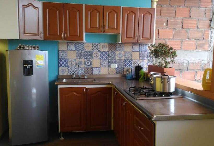 پانسیون Hostal Don Jose