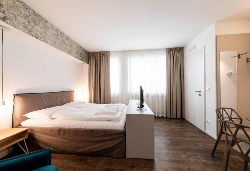پانسیون Stay Cooper L Guesthouse Zum Löwen
