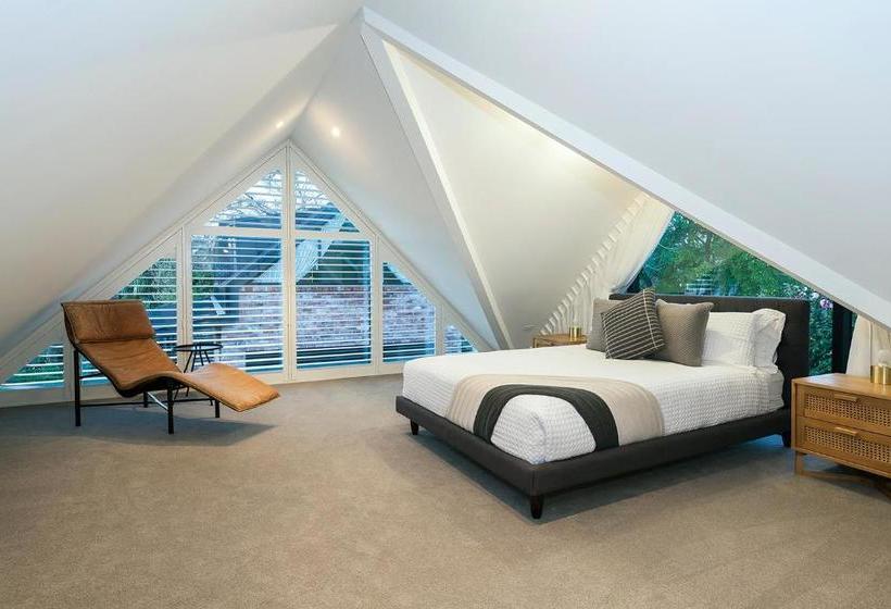 پانسیون The Britten Stables