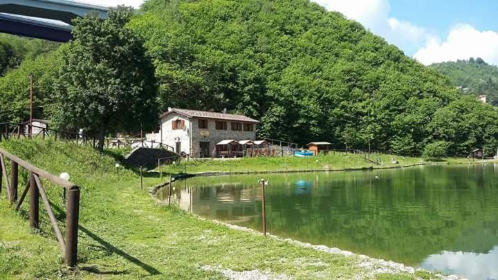 مبيت وإفطار Taverna Del Dolmen