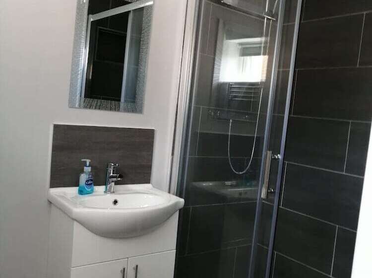 הוסטל Cosgrove Inn