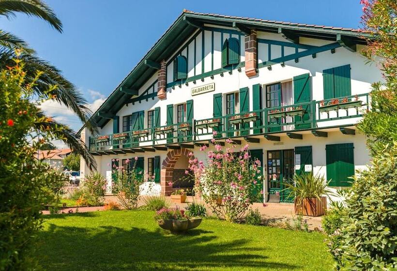 هتل Village Vacances Azureva Hendaye