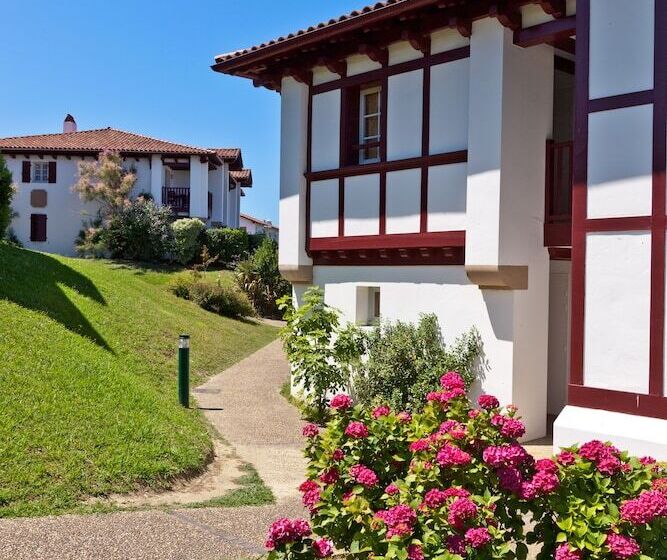 هتل Village Vacances Azureva Hendaye