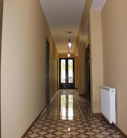 پانسیون Guest House Maspindzeli