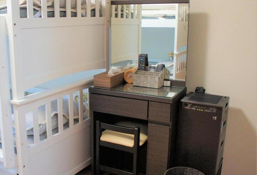 Yenn's Marina Inn Zamami Condominium