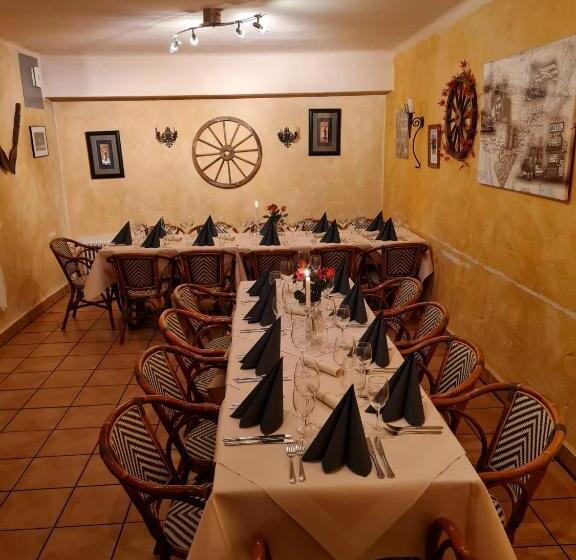 Отель Restaurant Zur Hexe