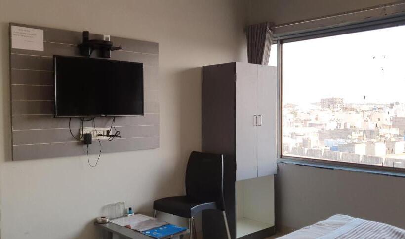 Nova Hotel New Crossroad