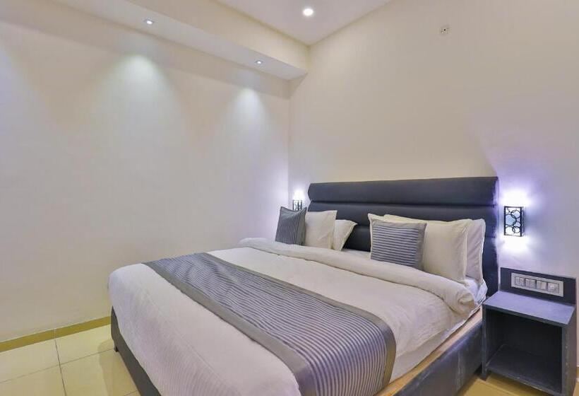 Nova Hotel New Crossroad