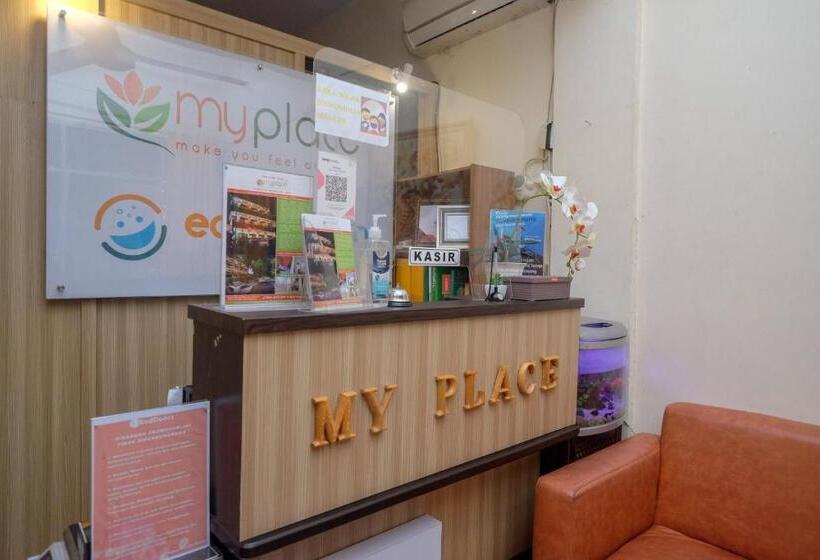 پانسیون Reddoorz Near Jalan Wolter Monginsidi Manado