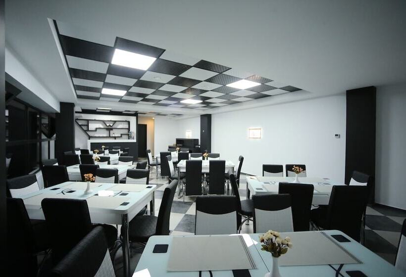 پانسیون West Tower