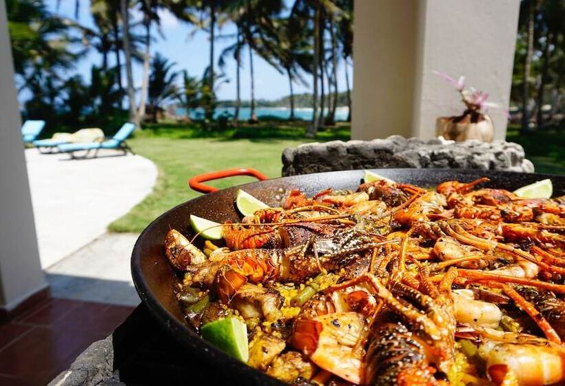 Baoba Breeze Bed & Breakfast  Beachfront Paradise
