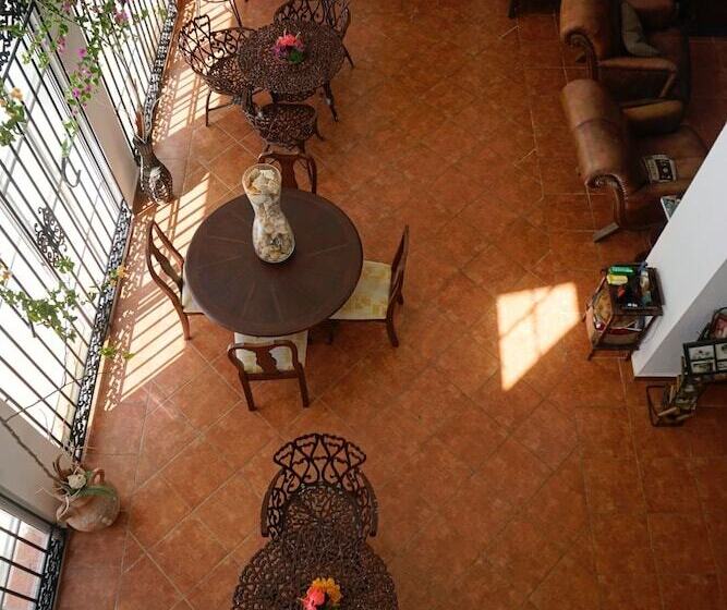 Baoba Breeze Bed & Breakfast  Beachfront Paradise