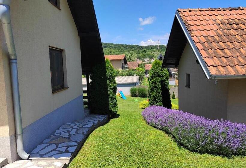 پانسیون Garden 022