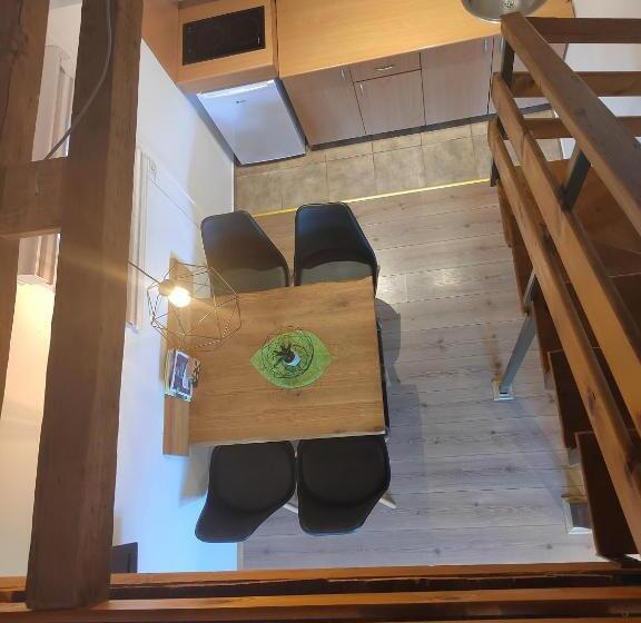 پانسیون Garden 022