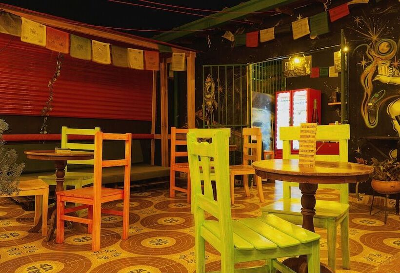 پانسیون Hostel Trip Monkey San Gil