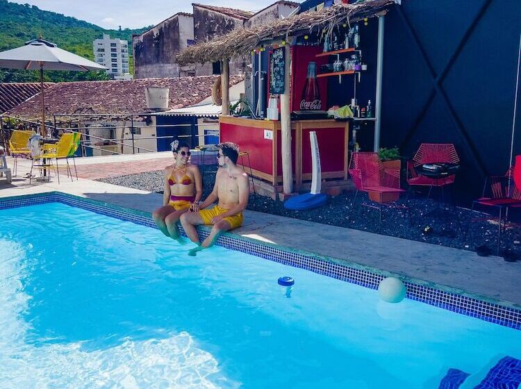 پانسیون Hostel Trip Monkey San Gil