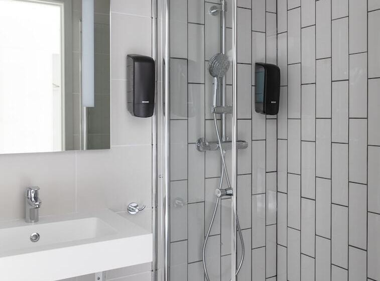 בית מלון כפרי Citybox Bergen Danmarksplass