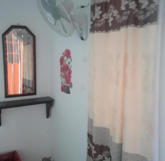 هتل Alojamiento Casa De Campo Los Cactus