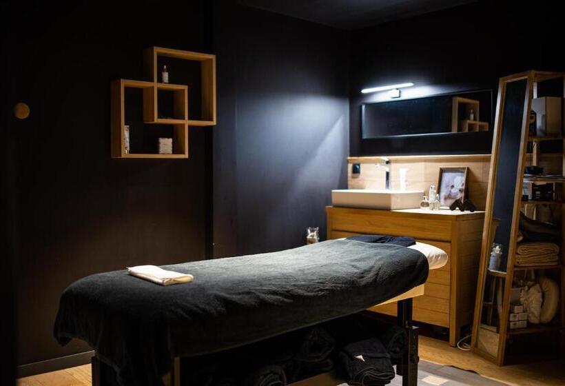 ホテル Hôtel Restaurant Le Monêtier