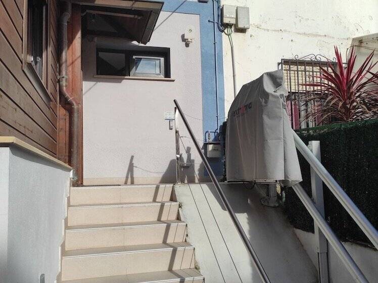 پانسیون Los Patios De Santander