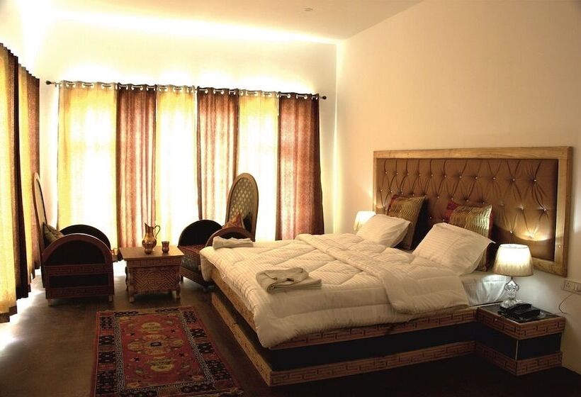 Пансион The Grand Chubi