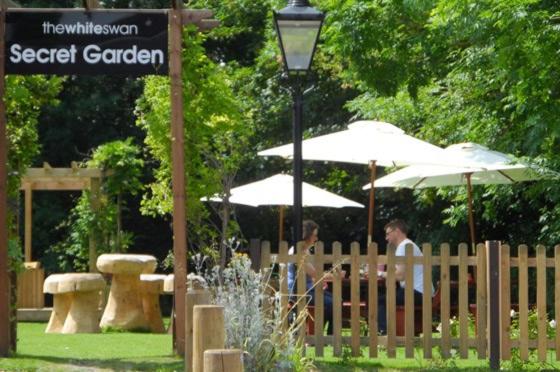 The White Swan Hotel Bar & Restaurant