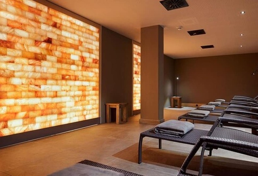 Lighthouse Hotel & Spa