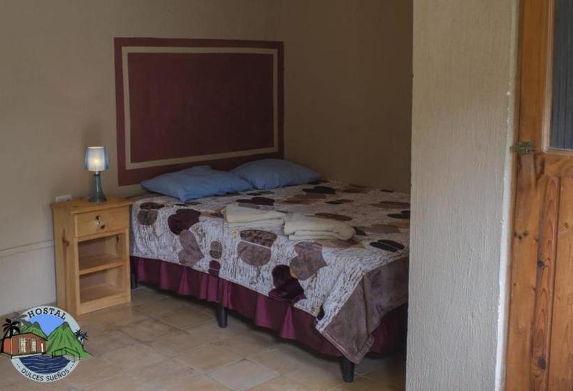 Hostal Dulces Sueños  Hostel